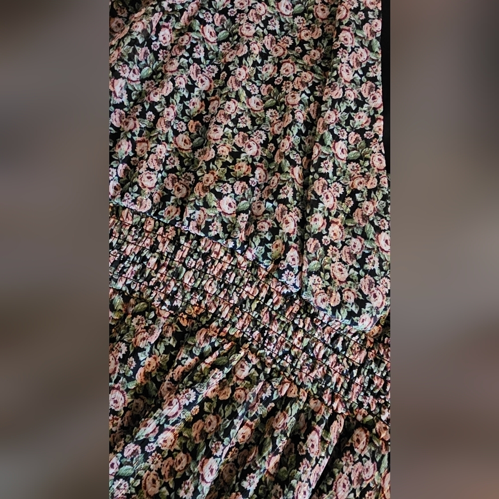 Mimi Chica Black Pink Floral Tiered Mini Dress Gold Metallic - Picture 4 of 5